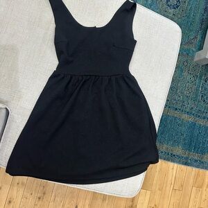 Elegant Black Sleeveless Dress